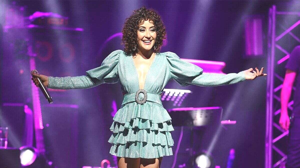Melek Mosso nasıl ünlendi?