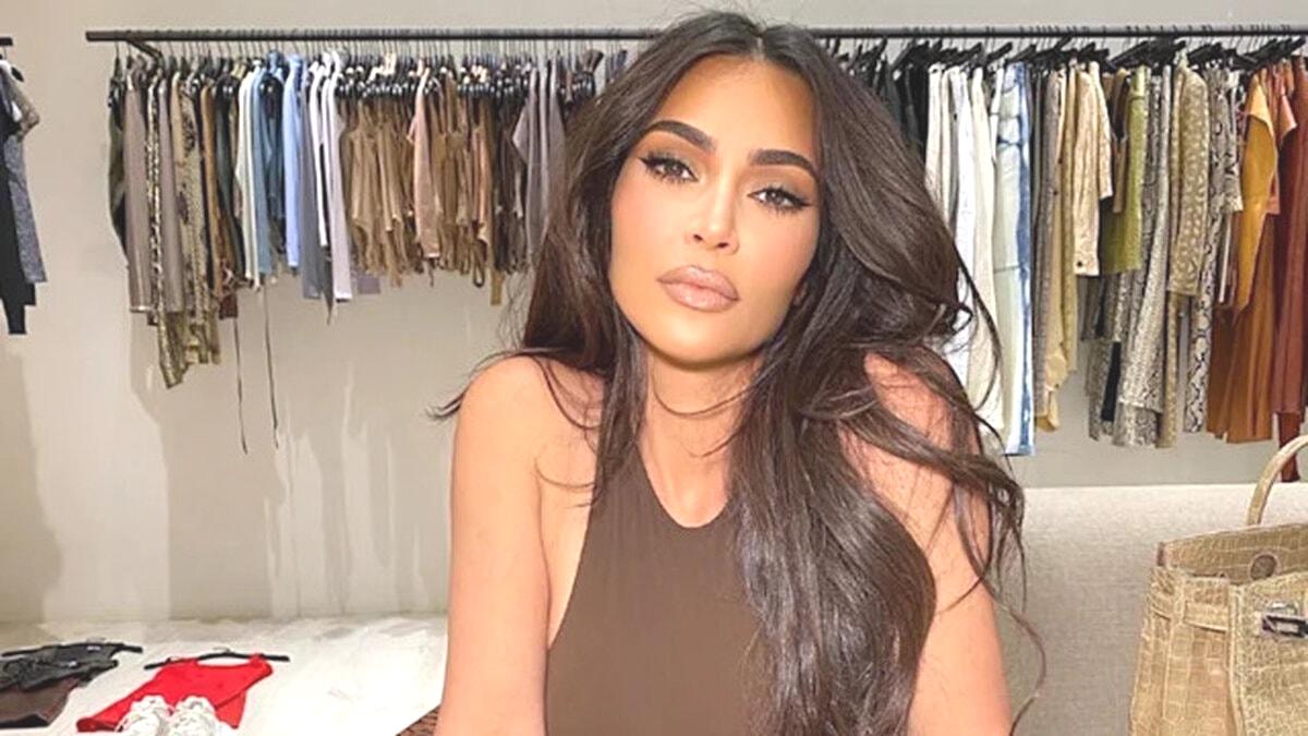 Kim Kardashian’ın giyinme odası dudak uçuklatıyor!