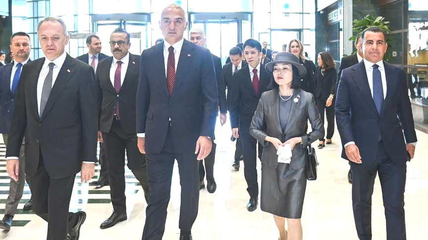 Bakan Ersoy’dan Altes Prenses’e Japonca Teşekkür