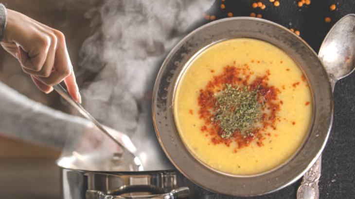 Kimse bilmiyor, çorbanın sırrı! Et ve sebzenin tadını katlıyor, yoğun aroma garanti