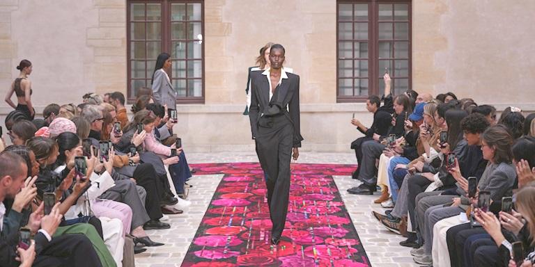 Paris Moda Haftası: Burç Akyol İlkbahar/Yaz 2026