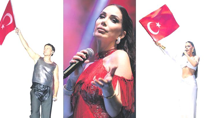 Sahnede 30 Ağustos coşkusu