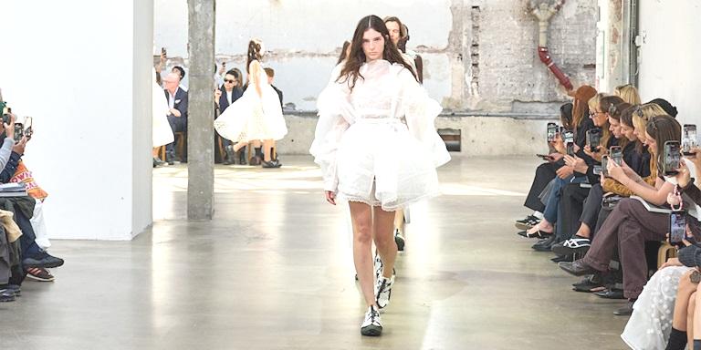 Paris Moda Haftası: Cecilie Bahnsen İlkbahar/Yaz 2026