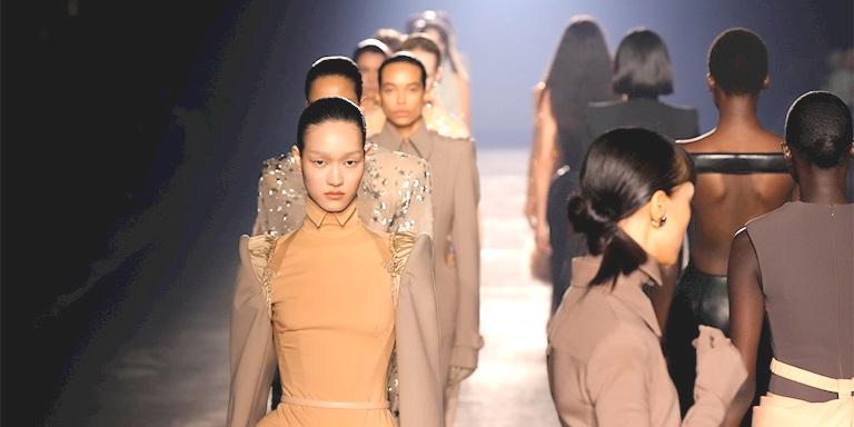 Paris Moda Haftası: Mugler İlkbahar/Yaz 2026