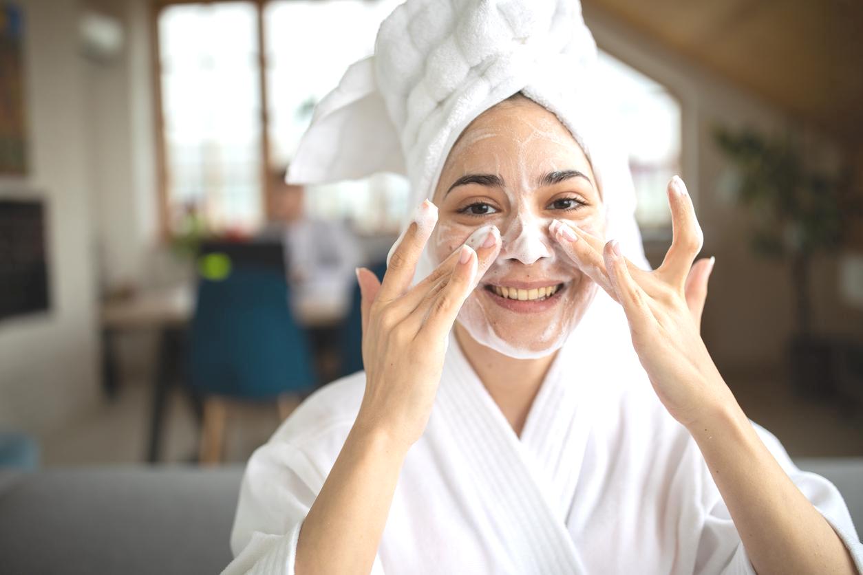 Cildi ışı ışıl yapıyor! Üstelik evde tek malzemeyle hazırlanıyor