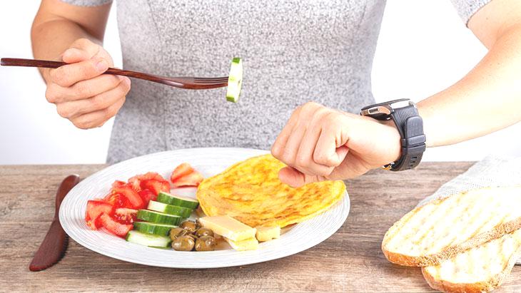 Hücreleri temizliyor, vücudu bakım moduna sokuyor! Aralıklı oruç: Sanılandan çok daha fazlası