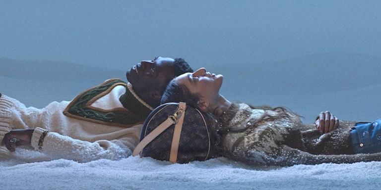 Louis Vuitton’un Yeni Kampanyası Bizi Başka Dünyalara Götürmeyi Amaçlıyor