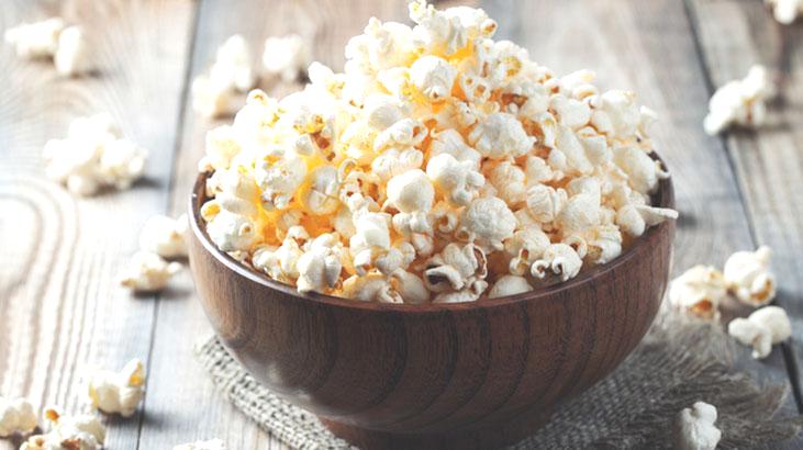 Patlamış mısırı yakmayın, evde böyle pişirin! Asıl püf noktası yağ değilmiş