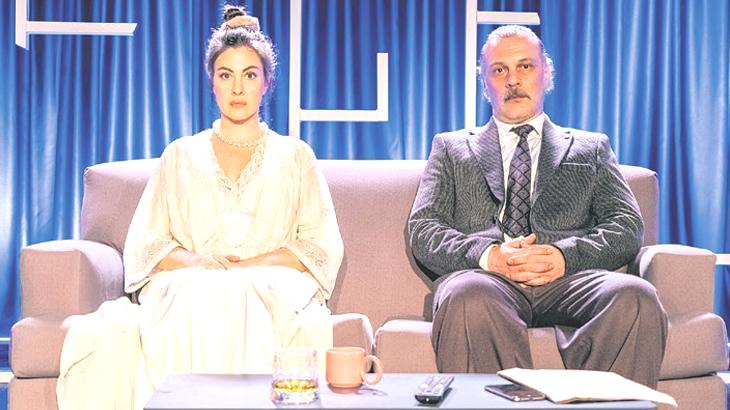 Sahne yolculuğuna devam ediyor