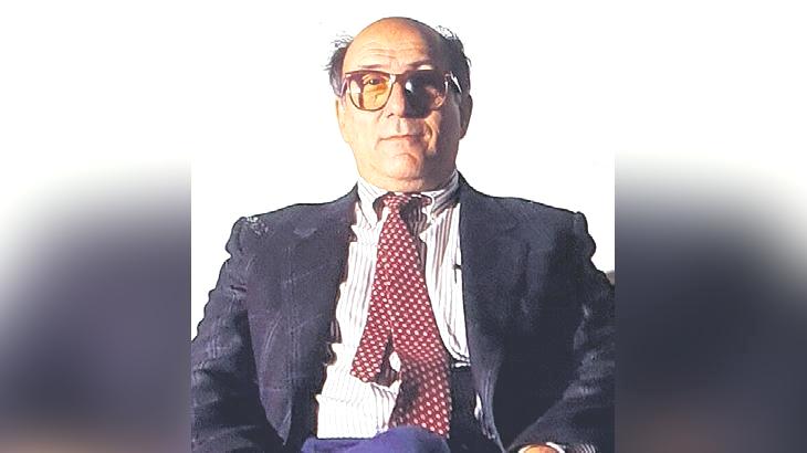 Teoman Madra anılıyor