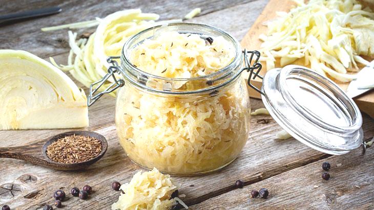 Geleneksel lezzet, bilimsel fayda! Lahana turşusu tok tutuyor