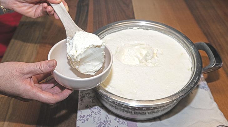 Mayası tutmayan yoğurt nasıl kurtarılır? Bu teknikle taş gibi, kaşık kaşık tüketin