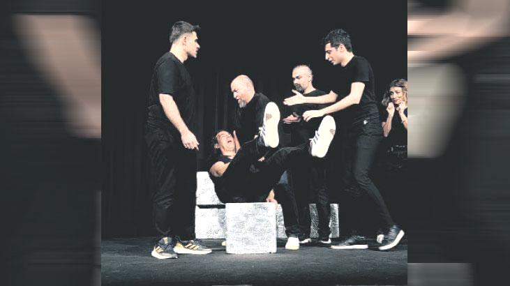 Onlardan oynaması, sizden gülmesi