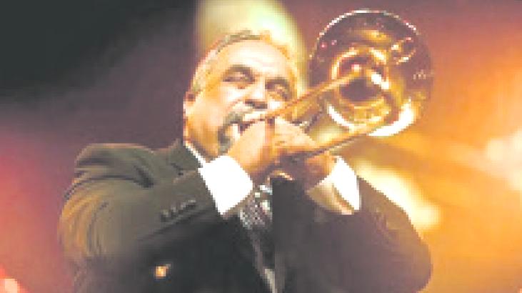 Salsa dünyası yasa boğuldu