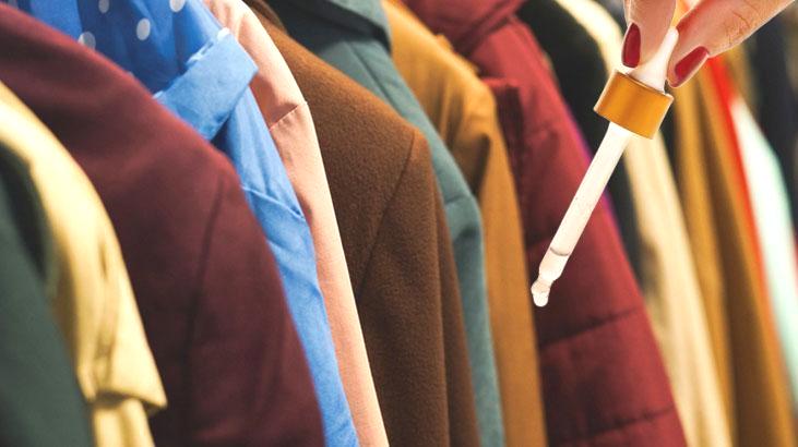 İki damlası yenilemeye yeter! Baharlık ceketlere uygulayın, tertemiz duruyor