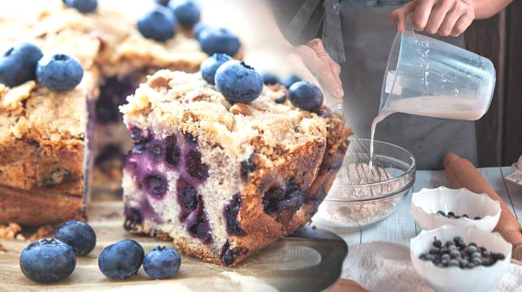 Kalıba döküp airfryer’a atın! Yaban mersinli kek böyle yapılıyormuş: 40 dakikada hazır