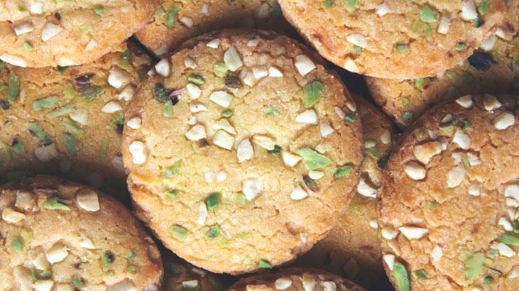 Kokusunu alan soluğu mutfakta alıyor! Hindistan cevizli kurabiye tarifi