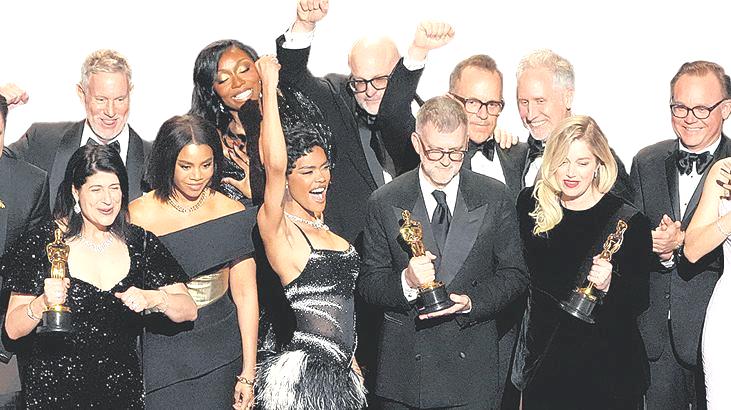 Oscar’ın galibi ‘savaş’ oldu