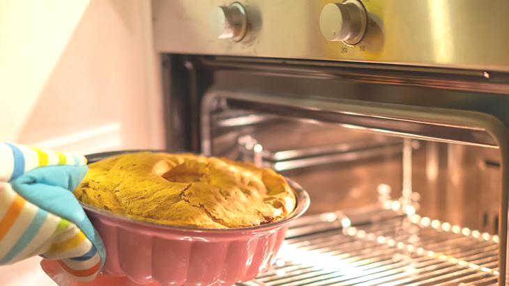 Yemeğin iyi pişmesi fırının rafına bağlı! Aşamalı bir şekilde değiştirilmeli