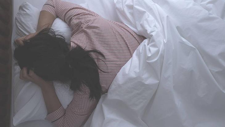 Askeri yöntem ile 2 dakikada uyku mümkün! Sakin bir sahneye odaklanmak gerekiyor