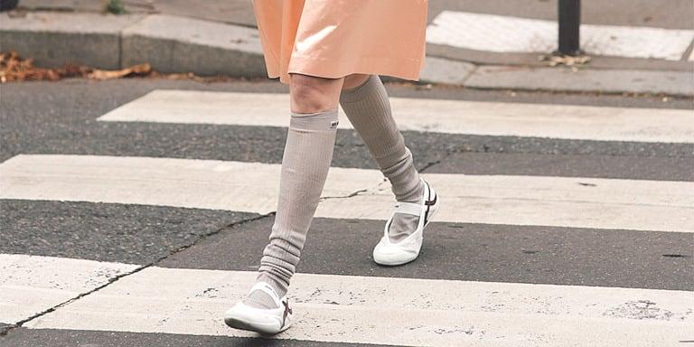 Beyaz Sneaker Yeniden