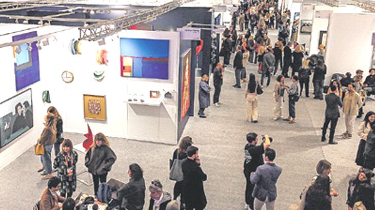 CI Bloom’a 11 bin ziyaretçi