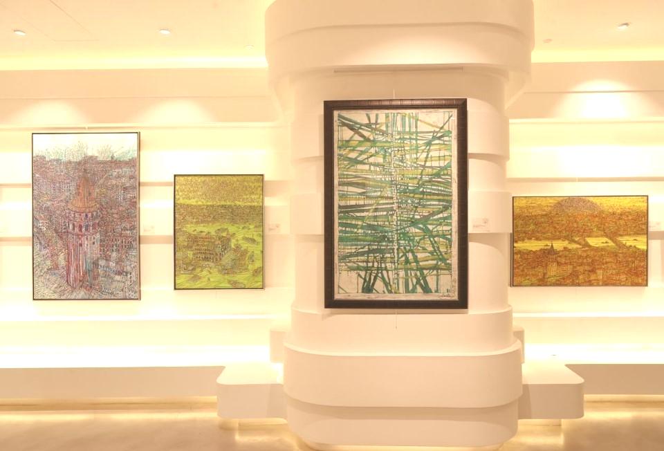 Devrim Erbil ve Akın Ekici’nin “Ters Yüz İmgeler-Sanata İyi Bakın!” Sergisi açıldı