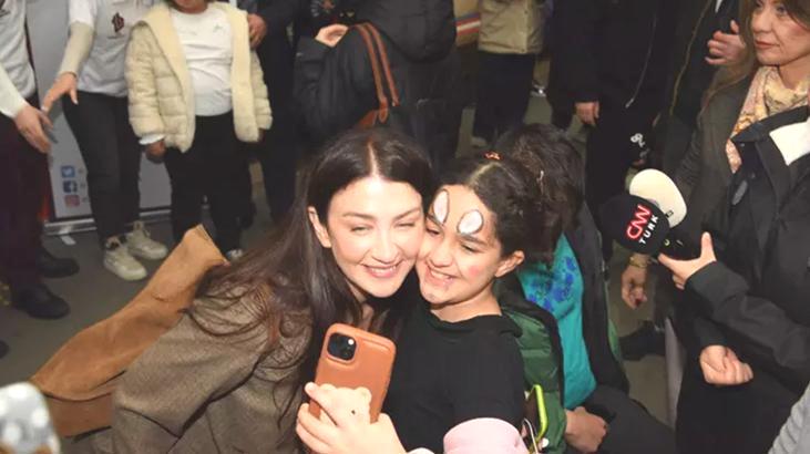 Eşref Rüya oyuncularından çocuklara bayram sürprizi!