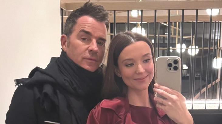 İkinci baharında en güzel armağan: Ünlü oyuncu 54 yaşında baba oldu!