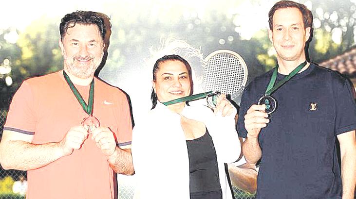 Kemer’de ‘Ayın Oyuncusu’ heyecanı yaşandı