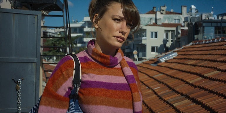 “Kimler Geldi Kimler Geçti”, 3. Sezonuyla Netflix’e Geri Dönüyor