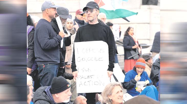 Massive Attack’ın kurucusu, Filistin mitinginde gözaltına alındı