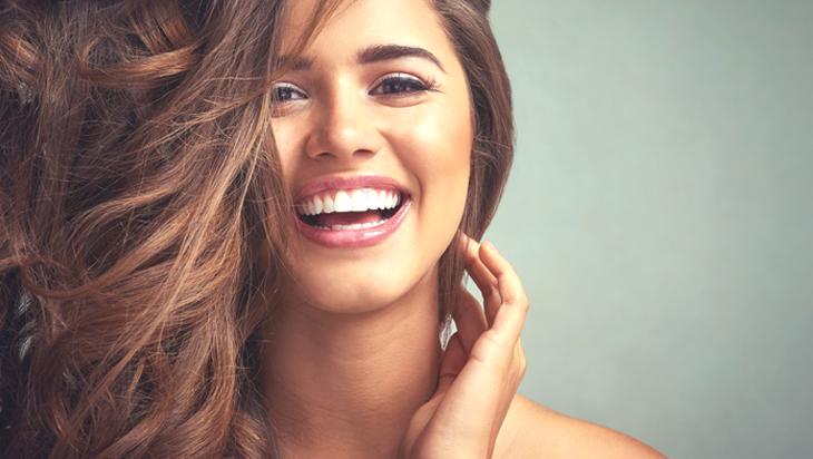 Saçları güçlendiren bitkisel kür! 15 dakikada doğal saç bakım suyu