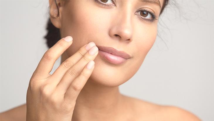 Sadece 1 patates dilimi yetiyor! Göz altı morluklarına birebir