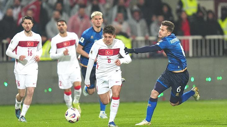 Türkiye 24 yıl sonra Dünya Kupası’nda! Ünlülerden tebrik mesajları