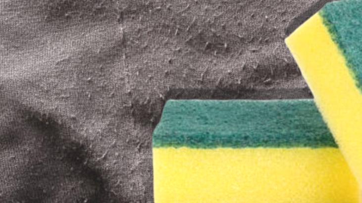 Tüylenen kıyafeti çöpe atmayın! Çözümü çok kolaymış: Bulaşık süngeri yeter