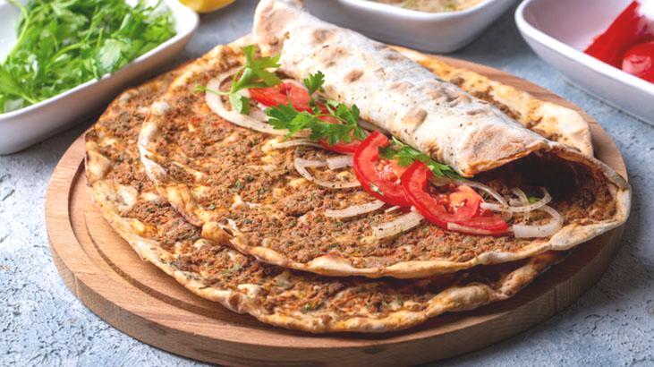 Ev yapımı kolay lahmacun tarifi! Hamuru çıtır çıtır oluyor