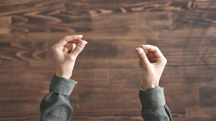 Parmağını kıpırdat, stresi yok et! Sosyal medyayı sarsan ‘Pinky Time’ akımı