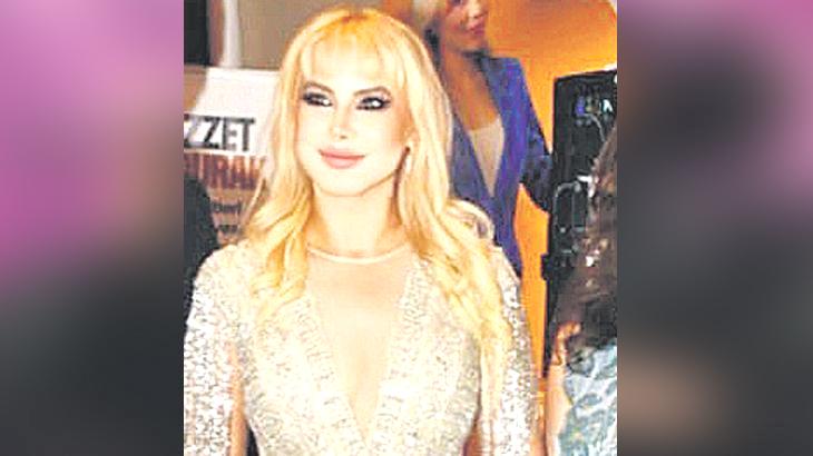 ‘Single çıkaran ilk şarkıcıyım’